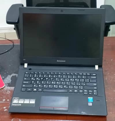 lenovo latitude laptop urgent sale 03165969395 toray kam be ho jay