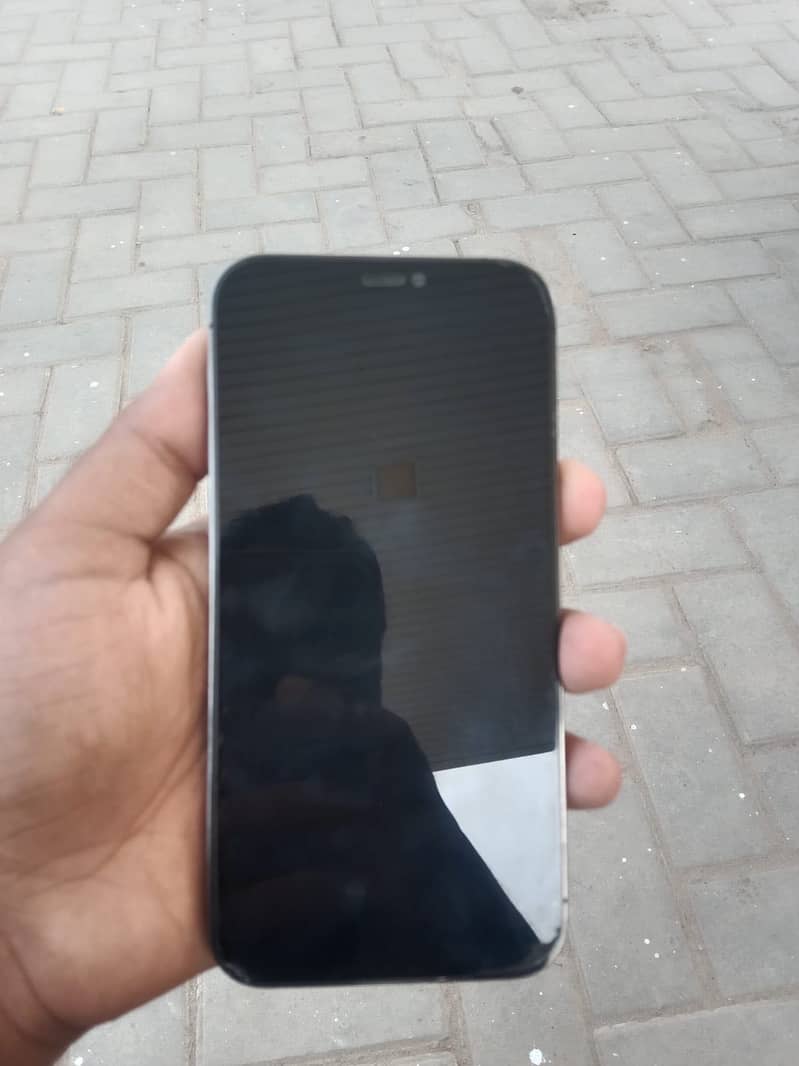 Apple iPhone 12 Pro 1