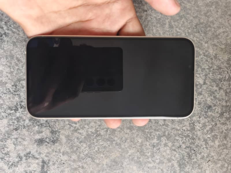 Apple iPhone 13 1