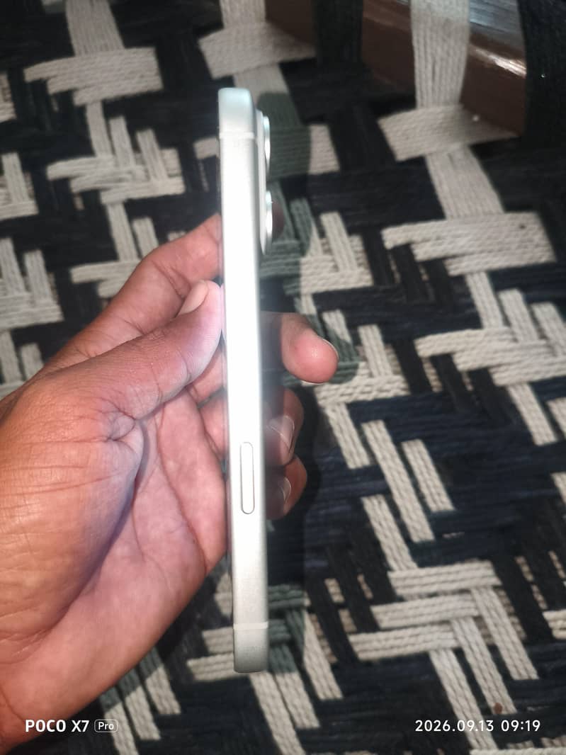 Apple iPhone 17 Pro 4