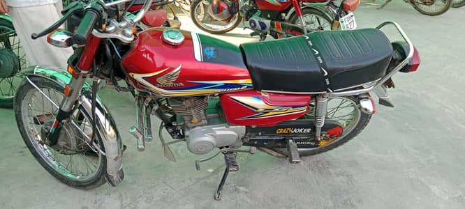 19.  modal hai 03078815348 bahut achcha chalta hai koi Kam Nahin hone