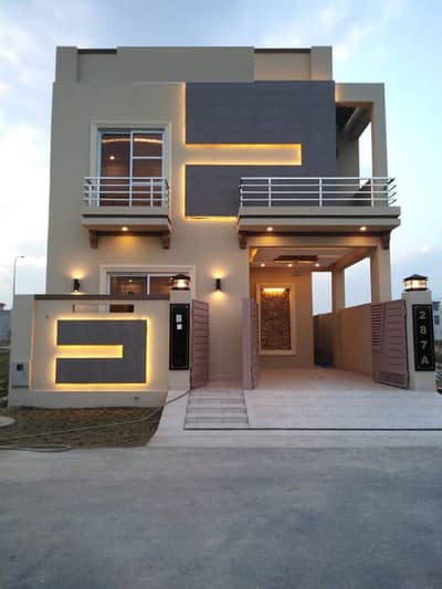 FIVE MARLA CORNAR BEAUTIFUL HOUSE FOR SALE