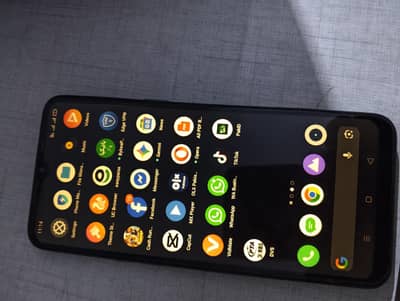 realme i5 4/64