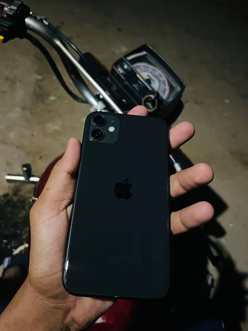 Apple iPhone 11 0