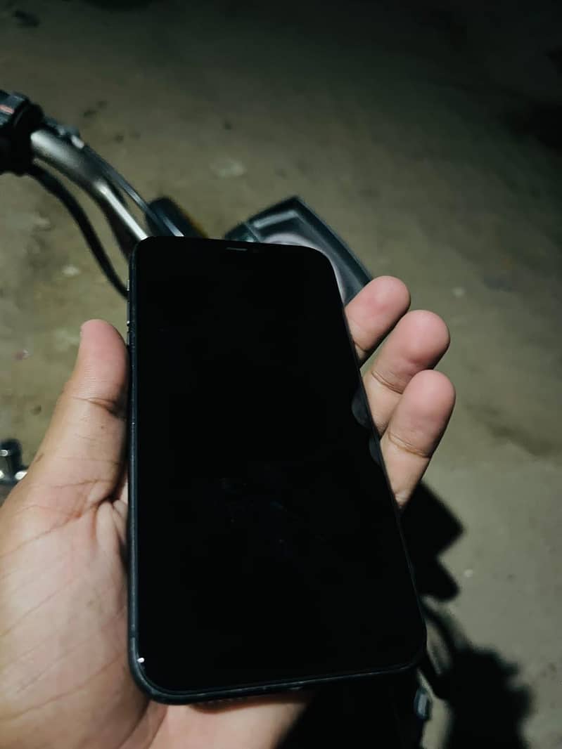 Apple iPhone 11 1