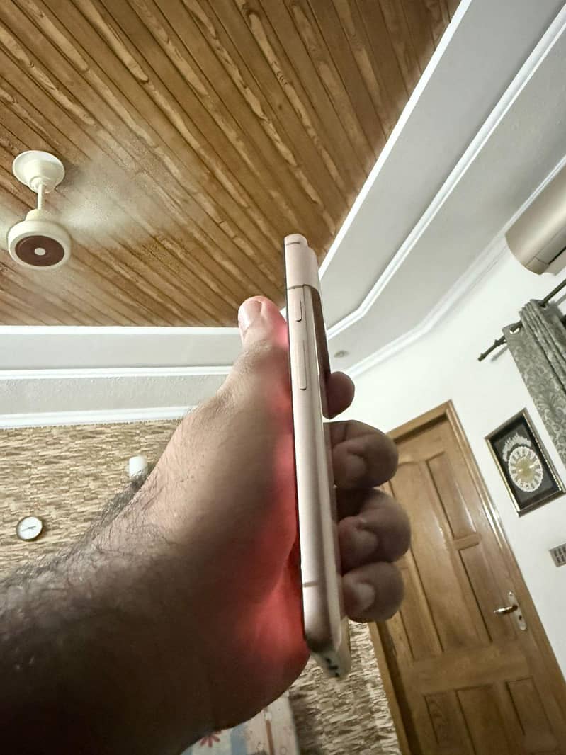 Google Pixel 8 1