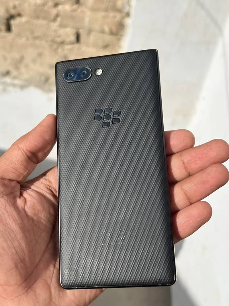 BlackBerry KEY2 1