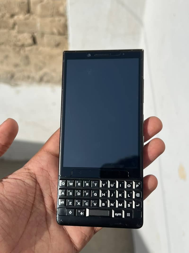 BlackBerry KEY2 3