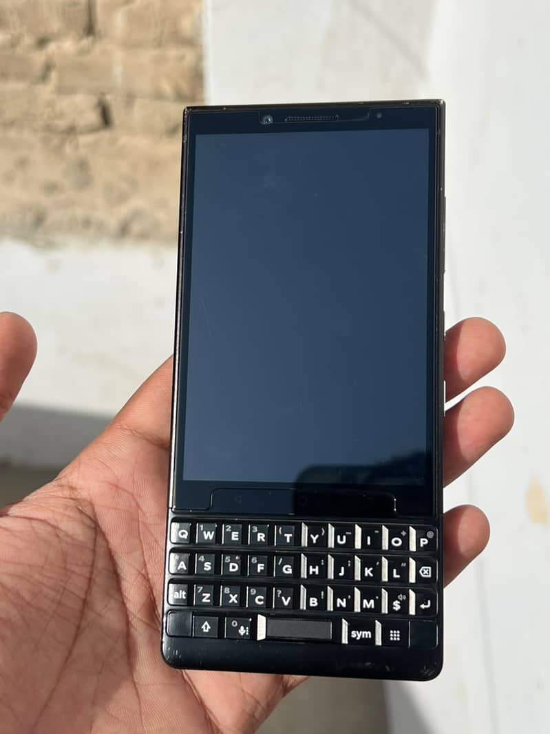 BlackBerry KEY2 6