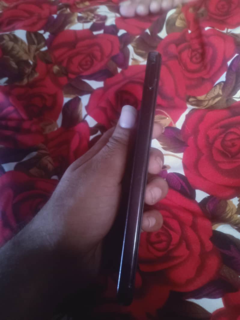 OPPO A6c 4