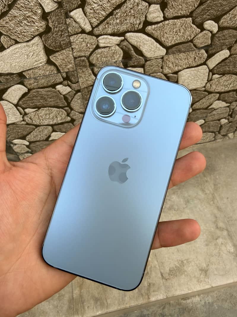 Apple iPhone 13 Pro 4