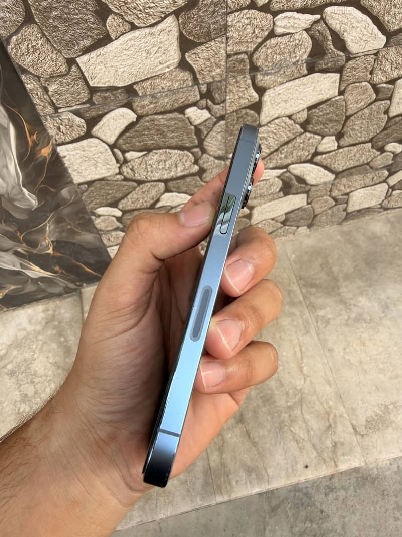 Apple iPhone 13 Pro 6