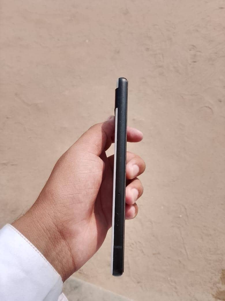 Google Pixel 6a 3