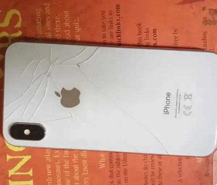 Apple iPhone X 3