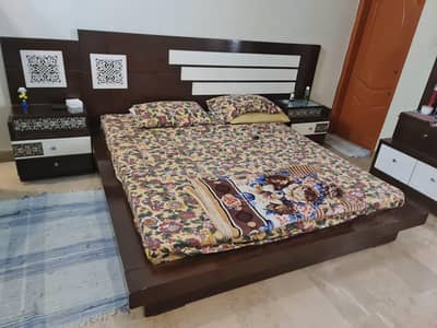 Two bedroom sets Slightly used bed set just like a new.