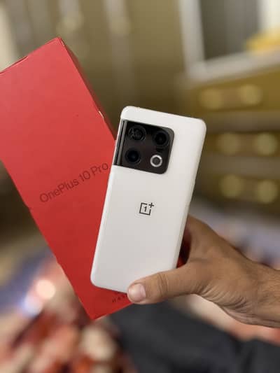 One Plus 10 Pro