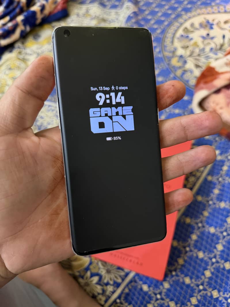 One Plus 10 Pro 1