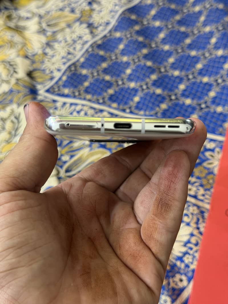 One Plus 10 Pro 12