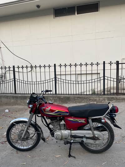 Honda CG 125 2017 model