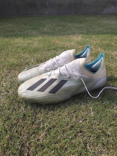 Original pre loved football shoes