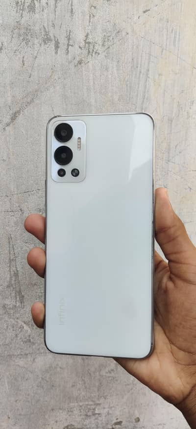 Infinix Hot 12