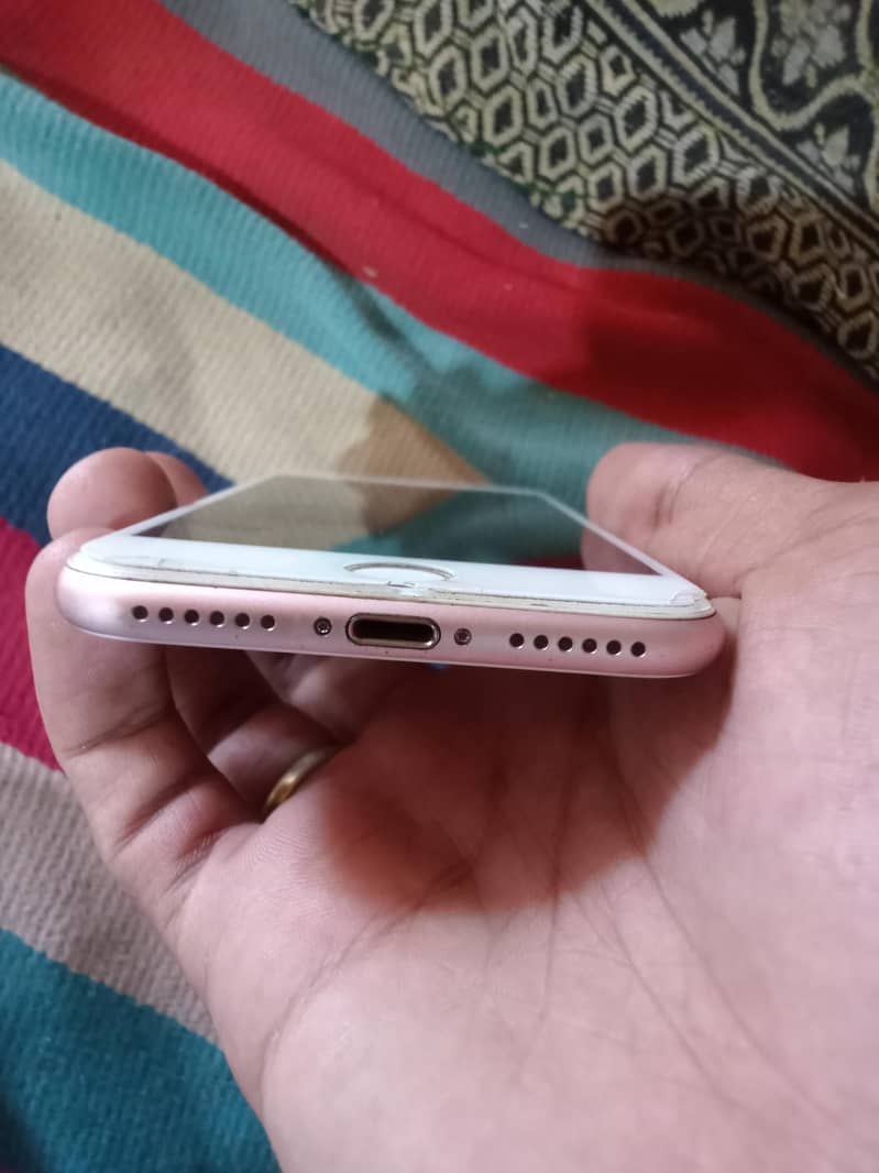 iPhone 7 2
