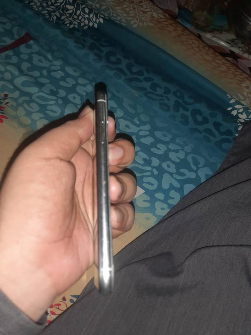 Apple iPhone X 2