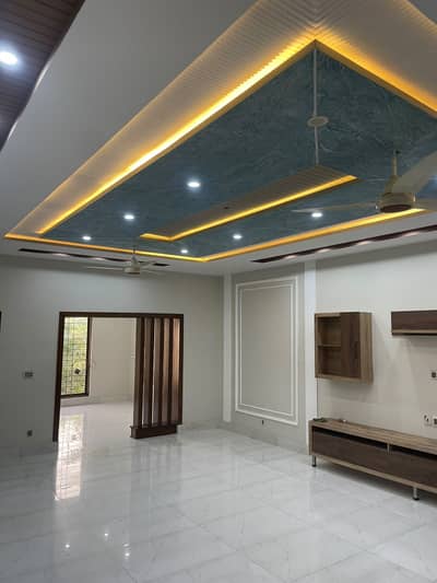20 Marla / 1 Kanal Single-Storey House Available for Rent in LDA Avenue 1, Lahore | Ideal Location