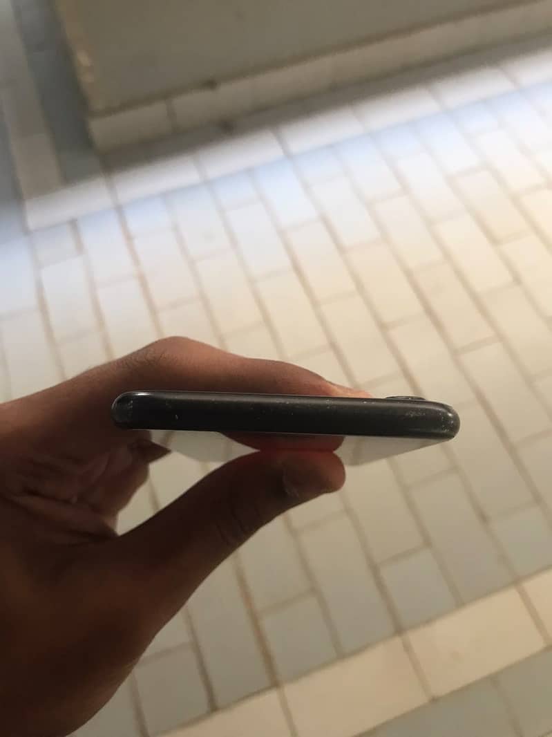Apple IPhone 7 7