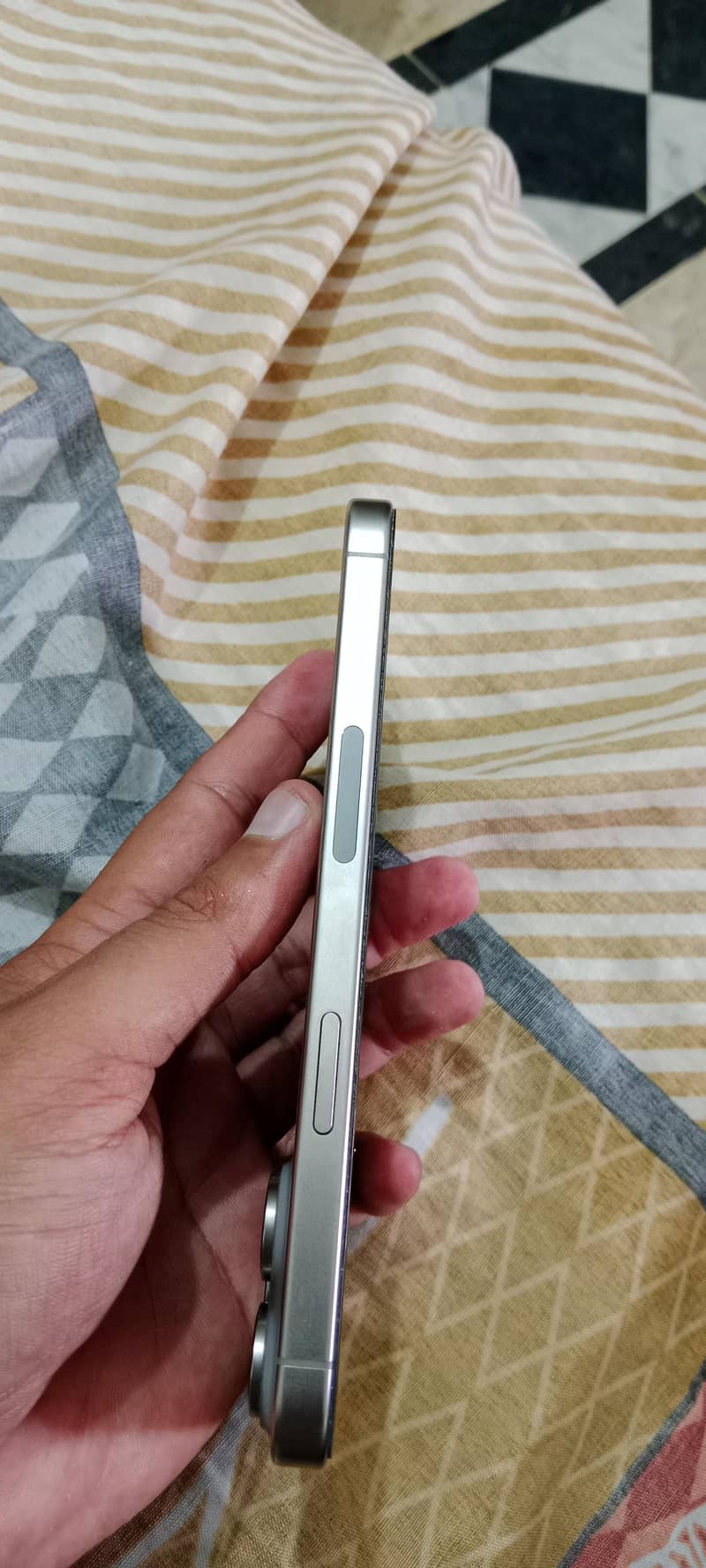 Apple iPhone 15 Pro Max 5
