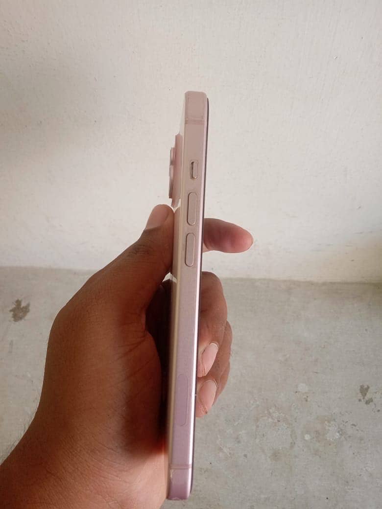 Apple iPhone 15 1