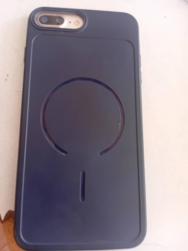 Apple iPhone 7 Plus 0