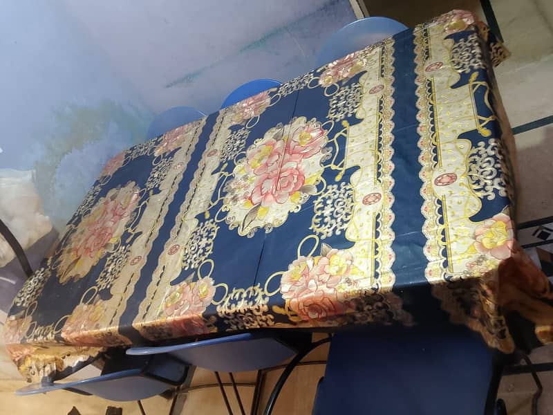 Dining table 4