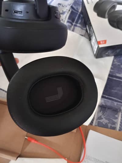 JBL Headphones T720BT wireless brand new, Sealed pack