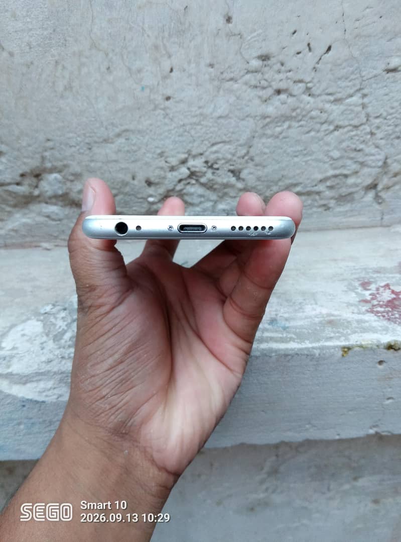 Apple iPhone 6 2