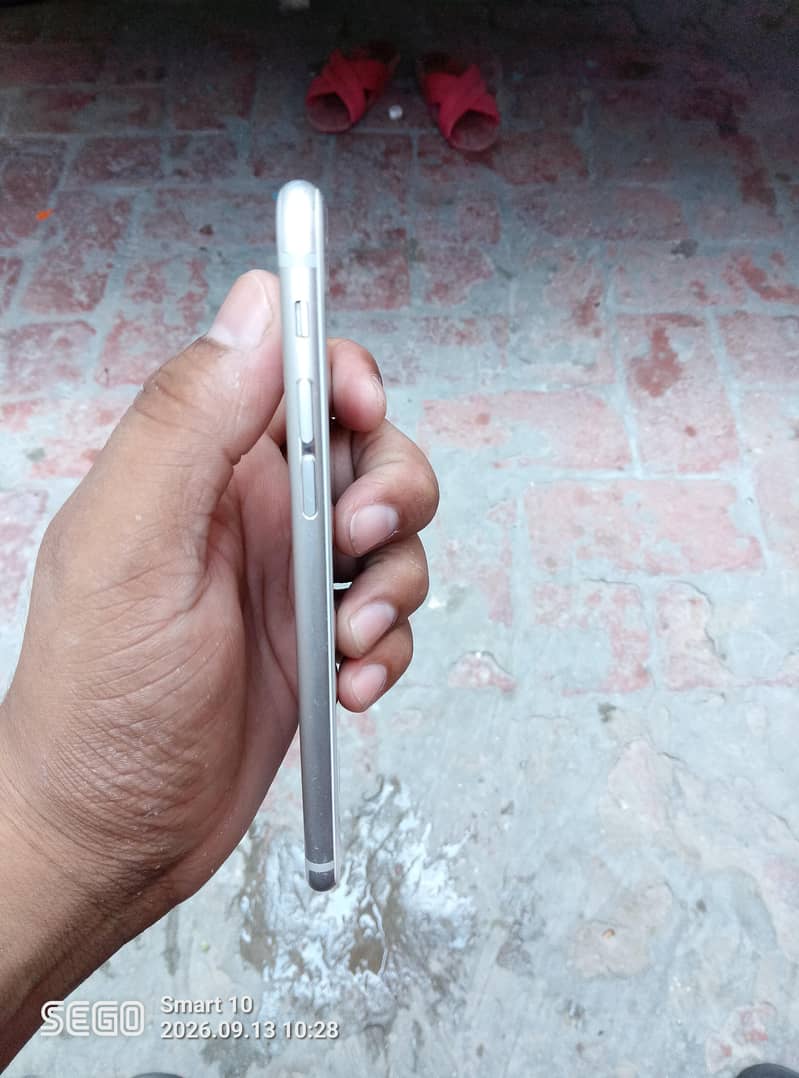 Apple iPhone 6 4