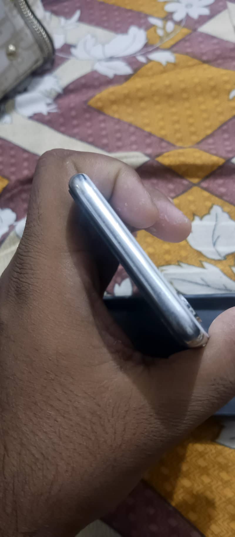 Apple iPhone X 3