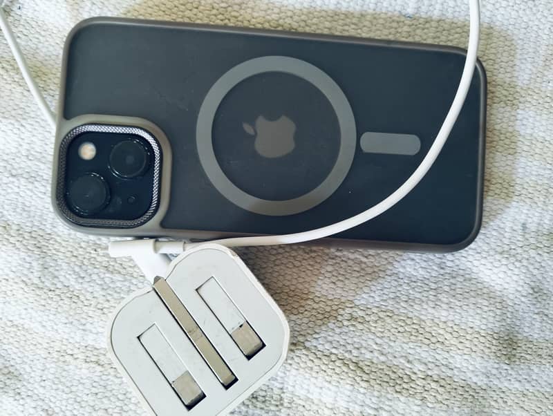 Apple iPhone 12 3