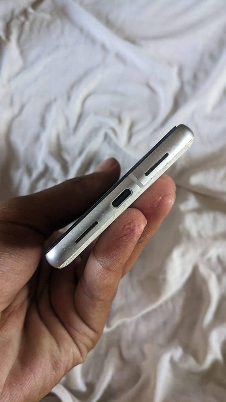 Google Pixel 7 6