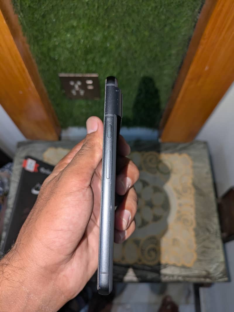 Google Pixel 8 3
