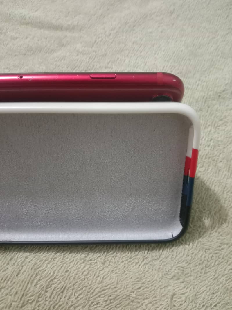 Apple iPhone SE 8