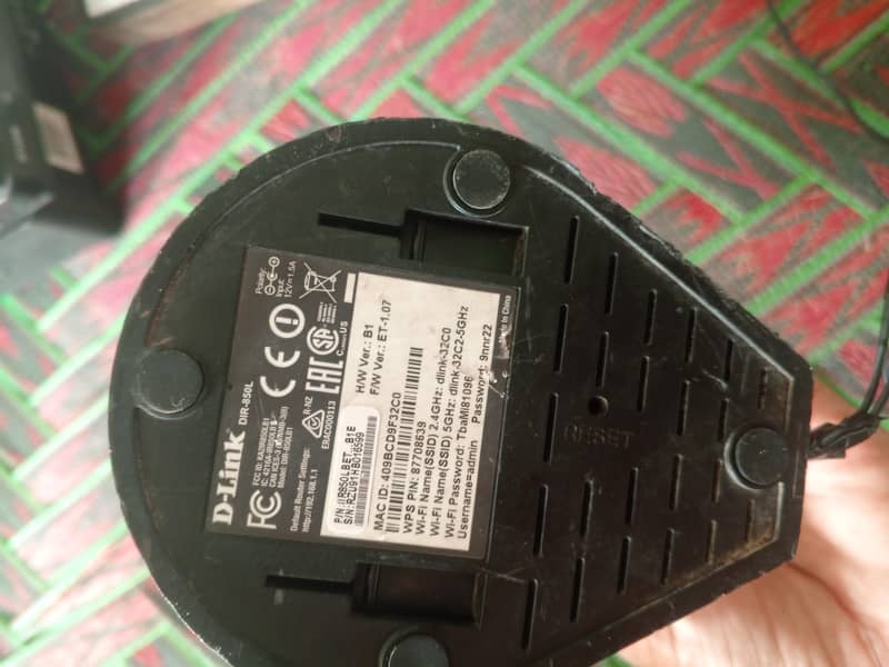D-Link model  DIR 850L 4