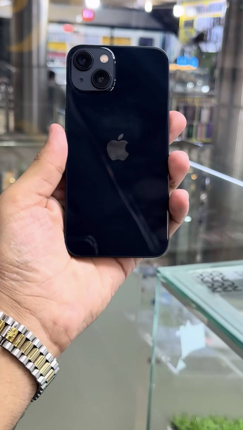 Apple iPhone 13 3