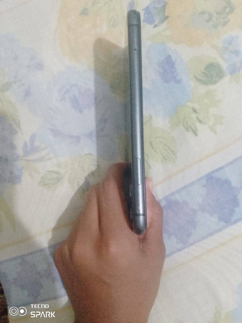 Apple iPhone 11 3