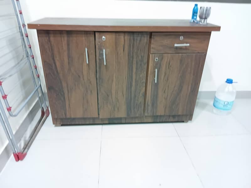 iron table 0