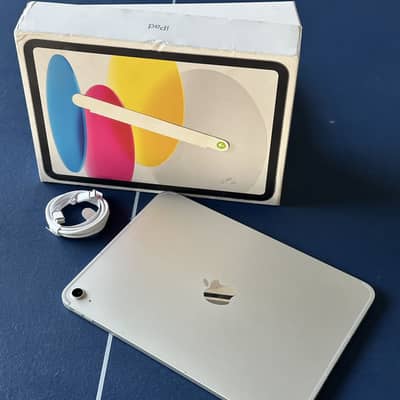 IPad A16 11th Generation  128 GB with original box 10/10