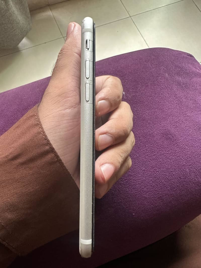 Apple iPhone SE 0