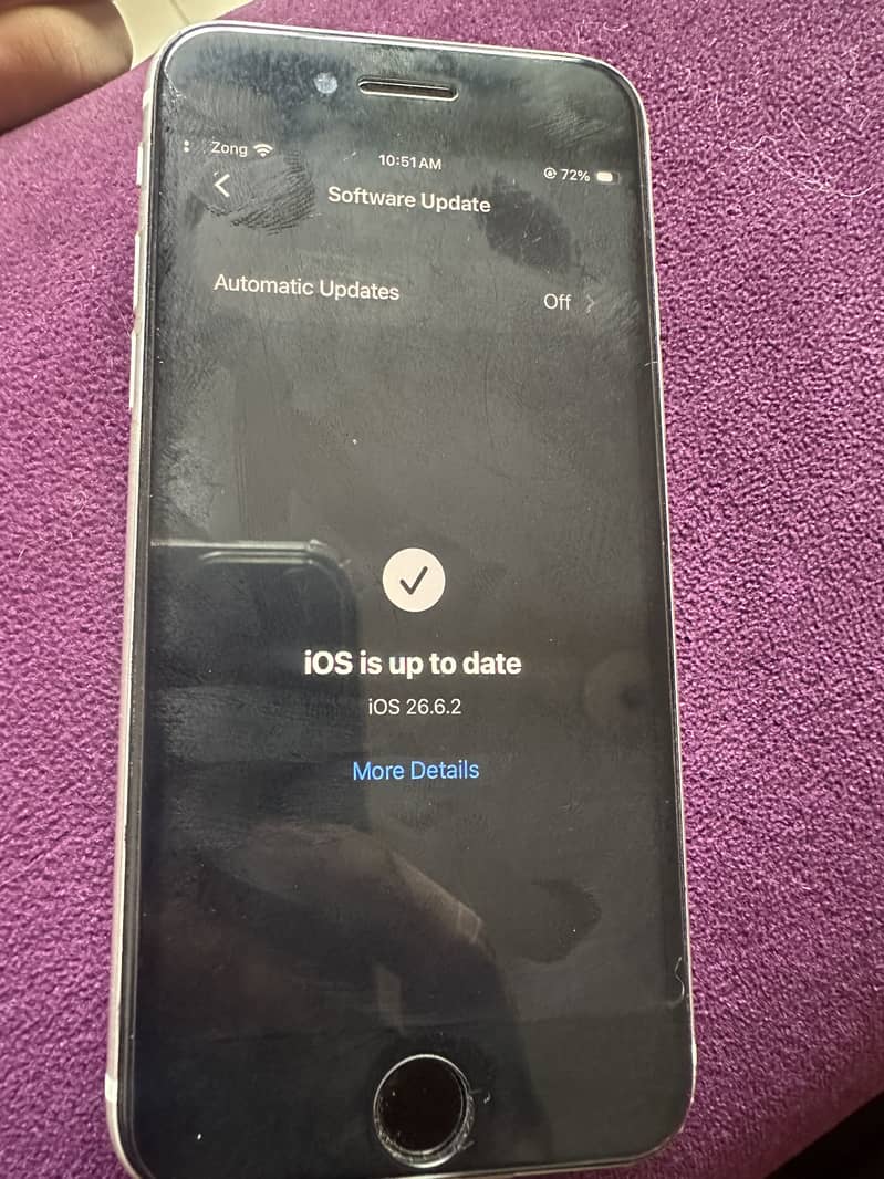 Apple iPhone SE 6