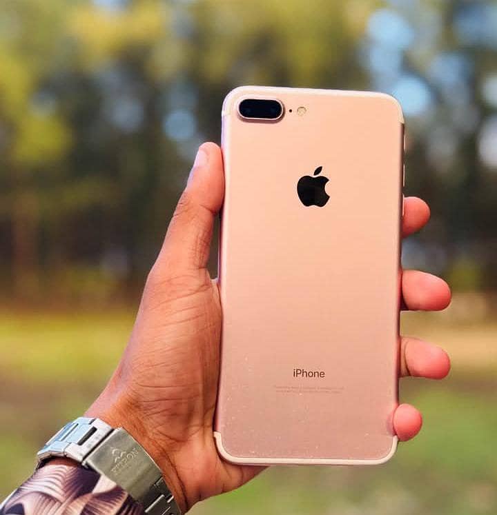 Apple iPhone 7 Plus 1