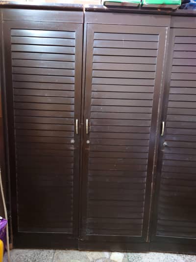 6 door divider/wardrobe